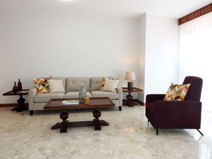 4 bedrooms apartment for rent in Las Palmas de Gran Canaria, Spain - Image 17