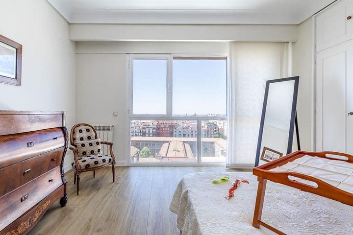 2 bedrooms apartment for rent in Madrid, Spain - Image 23