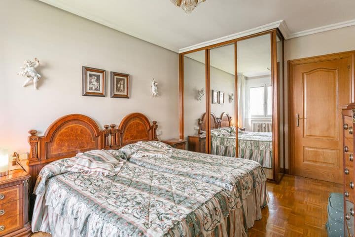 4 bedrooms apartment for sale in Pamplona, Spain - Image 20