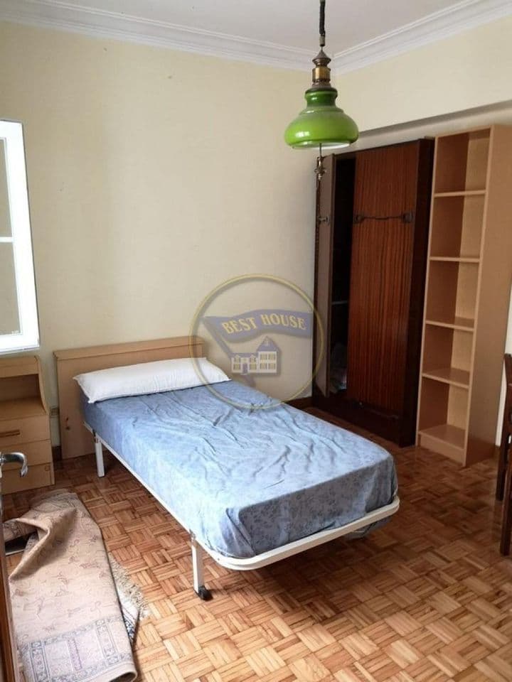 4 bedrooms apartment for rent in Vigo, Spain - Image 27