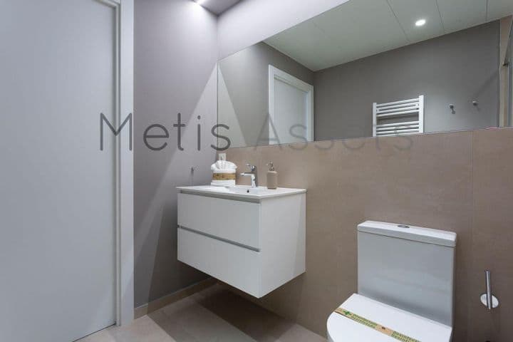 2 bedrooms apartment for rent in Barcelona, Spain - Image 17