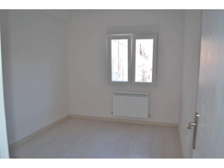 2 bedrooms apartment for rent in Palencia, Spain - Image 12