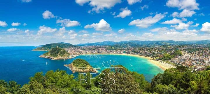 1 bedroom house for rent in Donostia-San Sebastian, Spain - Image 15