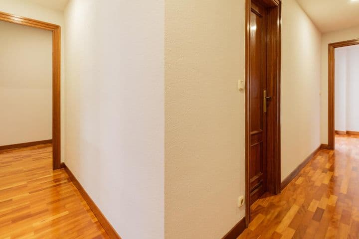 3 bedrooms apartment for rent in Pamplona, Spain - Image 15