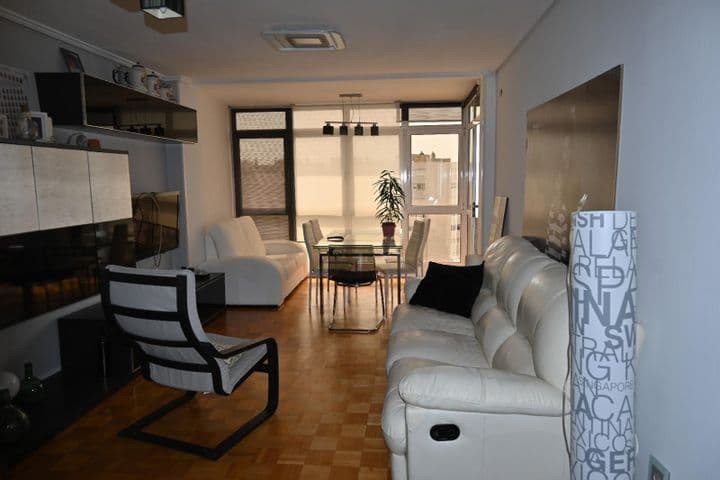 3 bedrooms apartment for rent in Santander, Spain - Image 4