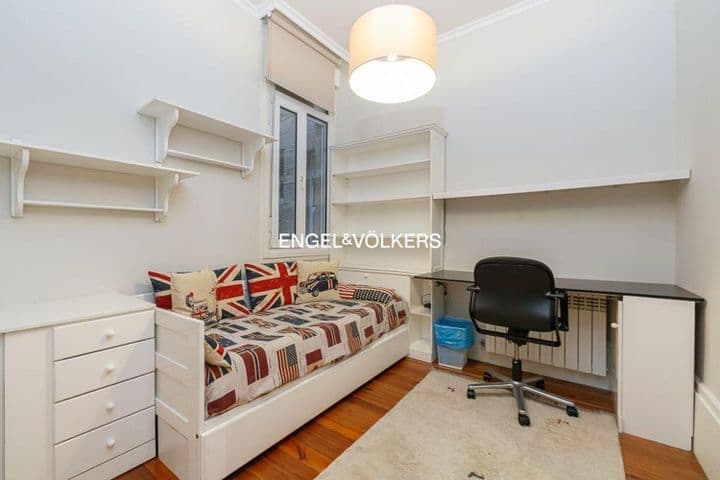 3 bedrooms apartment for rent in Vigo, Spain - Image 25