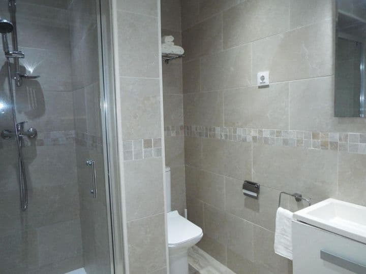 1 bedroom apartment for rent in La Barceloneta, Spain - Image 8