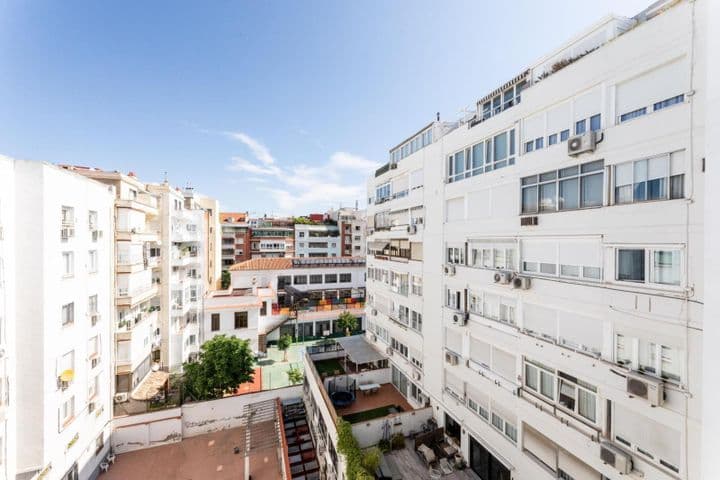 4 bedrooms apartment for rent in Salamanca, Spain - Image 11