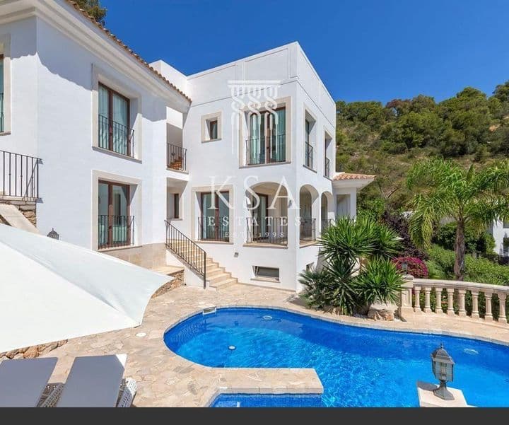 4 bedrooms house for rent in Calvia, Spain