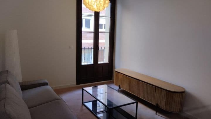 2 bedrooms apartment for rent in Zaragoza, Spain - Image 3