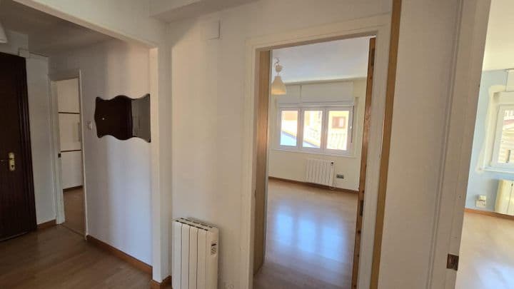 3 bedrooms apartment for rent in Gijon, Spain - Image 7