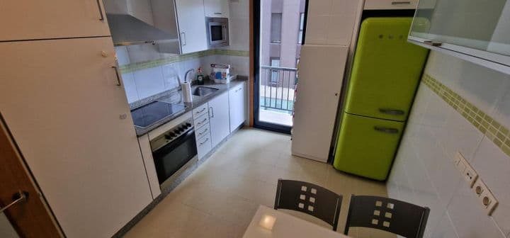 3 bedrooms apartment for rent in Santiago de Compostela, Spain - Image 6