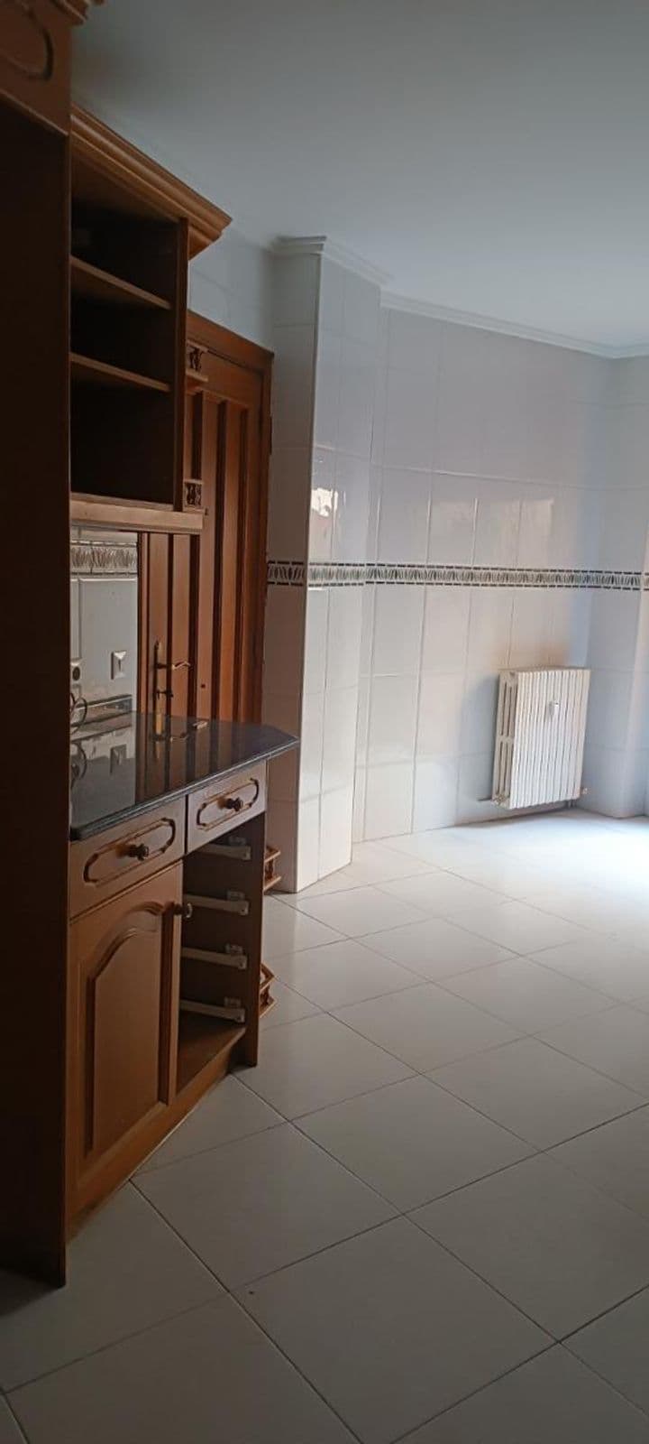 4 bedrooms apartment for sale in Logrono, Spain - Image 10