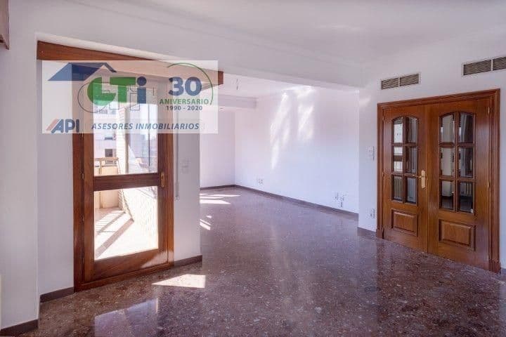 Apartment for sale in Zaragoza, Spain - Image 10