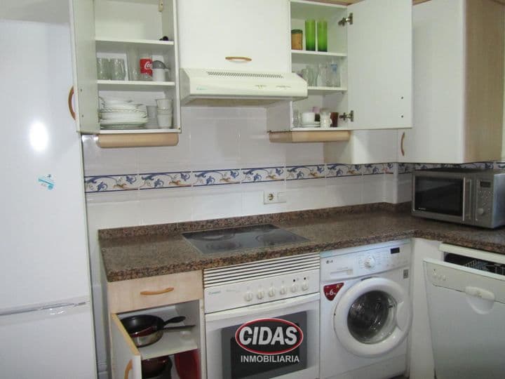 4 bedrooms apartment for rent in Oviedo, Spain - Image 4