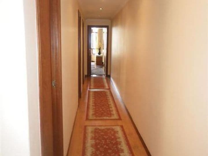 4 bedrooms apartment for rent in Vigo, Spain - Image 5