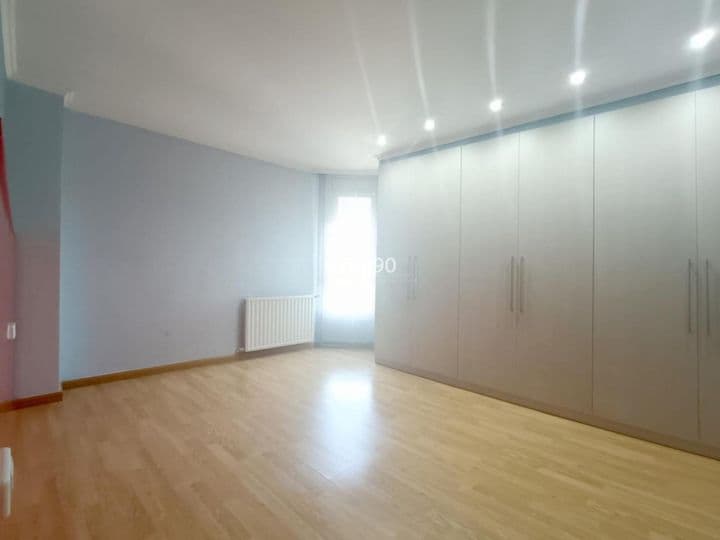 4 bedrooms apartment for sale in Lleida, Spain - Image 5