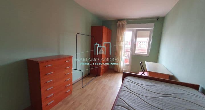 3 bedrooms apartment for rent in Leon, Spain - Image 12