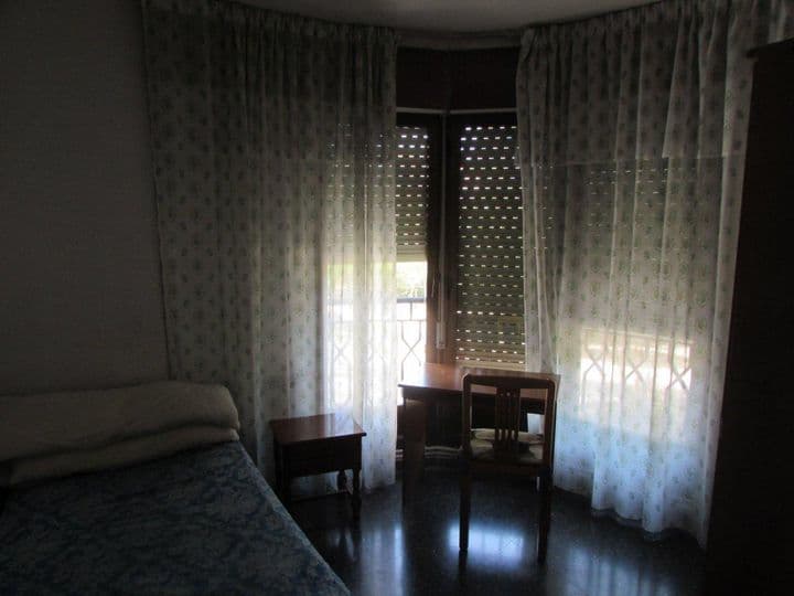 4 bedrooms apartment for rent in Albacete, Spain - Image 9