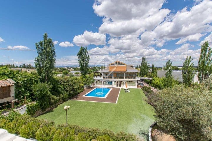 6 bedrooms house for rent in Madrid, Spain - Image 5