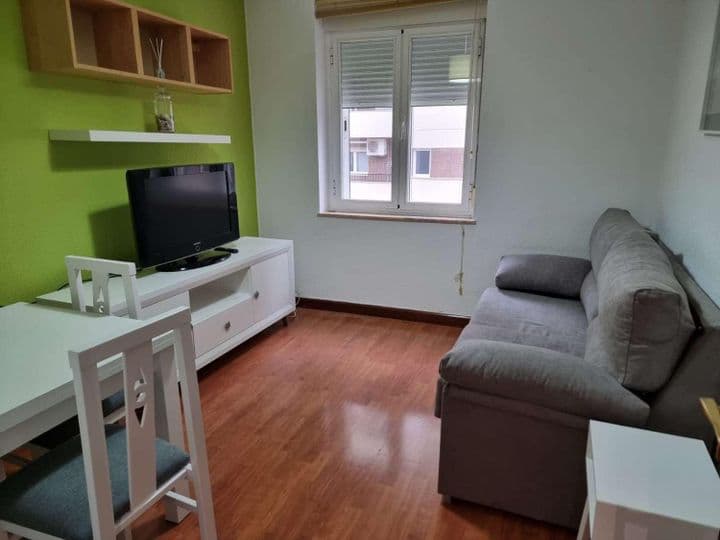 3 bedrooms apartment for rent in Salamanca, Spain - Image 2