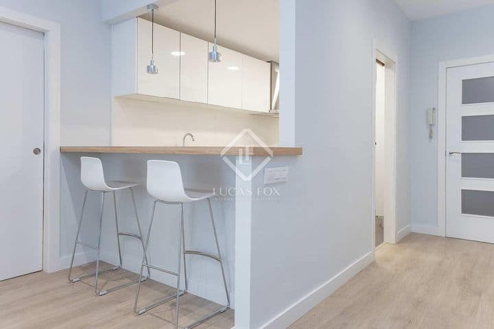 4 bedrooms apartment for rent in Barcelona, Spain - Image 11