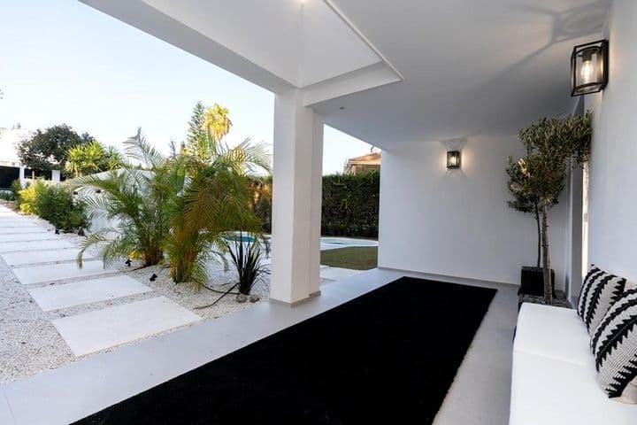 5 bedrooms house for sale in Nueva Andalucia, Spain - Image 7