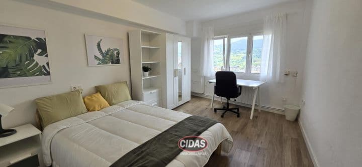 4 bedrooms apartment for rent in Oviedo, Spain - Image 6