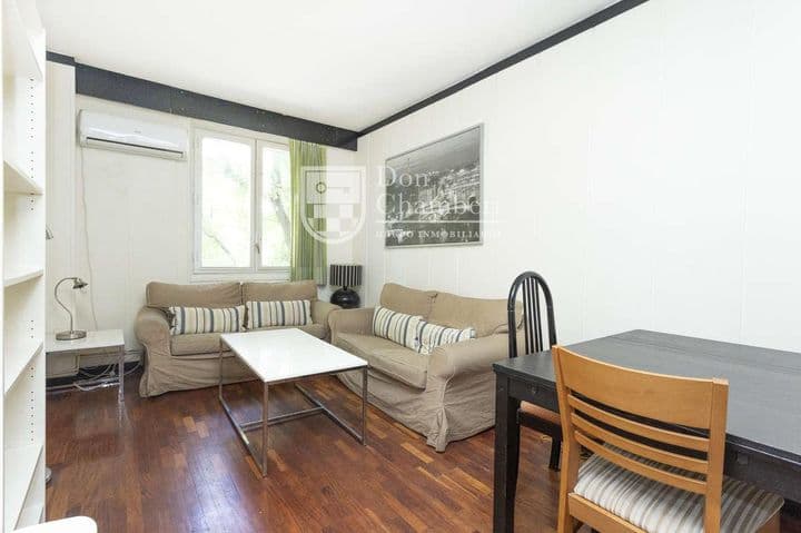 2 bedrooms apartment for rent in Chamberi, Spain - Image 3