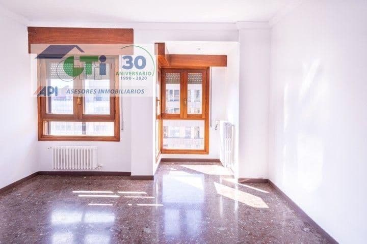 Apartment for sale in Zaragoza, Spain - Image 3