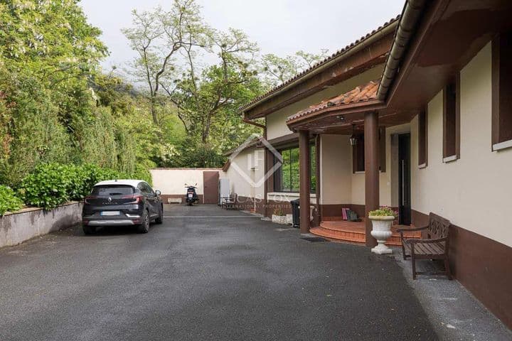 5 bedrooms house for rent in Donostia-San Sebastian, Spain - Image 8