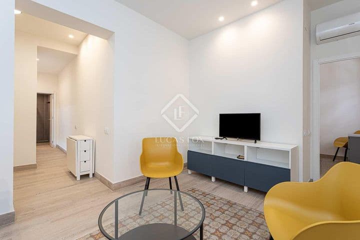 2 bedrooms apartment for rent in Barcelona, Spain - Image 2