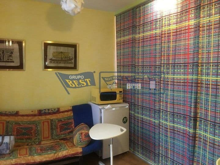 1 bedroom apartment for rent in Leon, Spain - Image 2