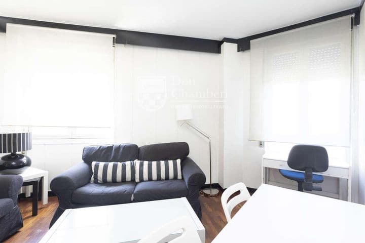 1 bedroom apartment for rent in Chamberi, Spain - Image 12