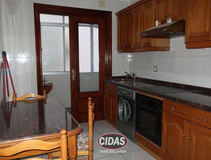 1 bedroom apartment for rent in Oviedo, Spain - Image 8