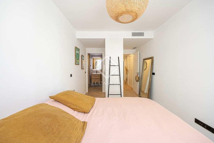 3 bedrooms apartment for rent in Barcelona, Spain - Image 10