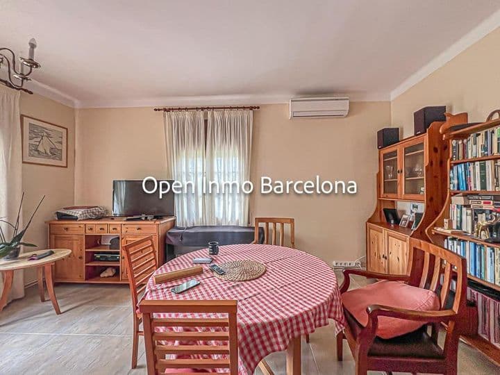 4 bedrooms apartment for rent in Sant Pere de Ribes, Spain - Image 2