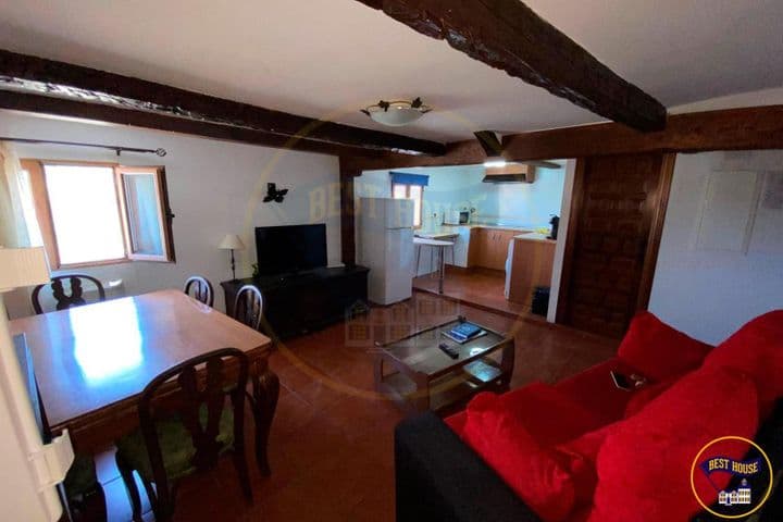 2 bedrooms apartment for rent in Cuenca, Spain - Image 2