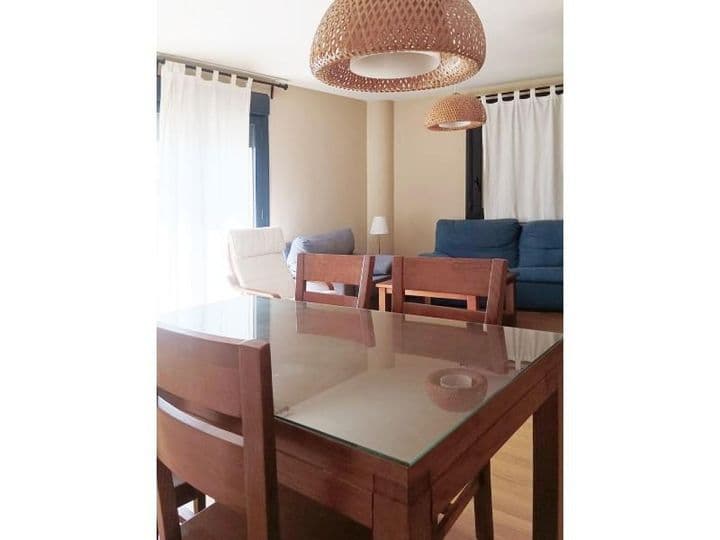 2 bedrooms apartment for rent in Graus, Spain - Image 2