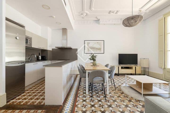 3 bedrooms apartment for rent in Barcelona, Spain - Image 2