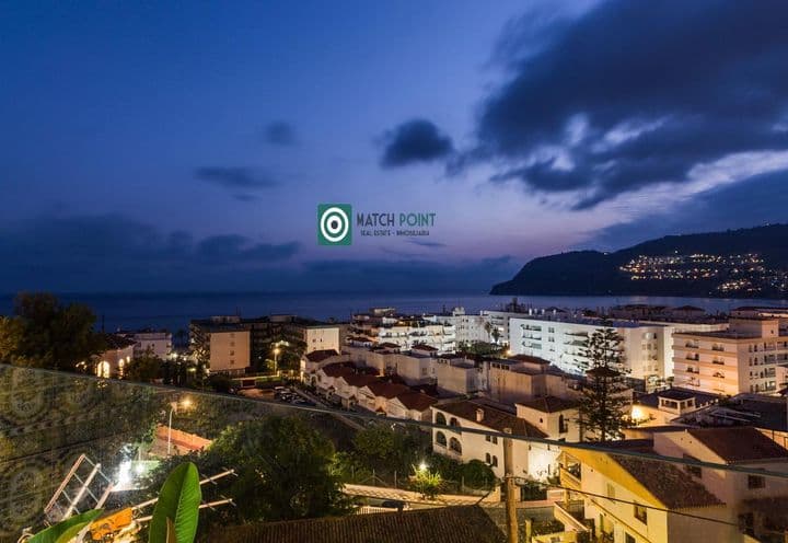 3 bedrooms apartment for rent in La Herradura, Spain - Image 2