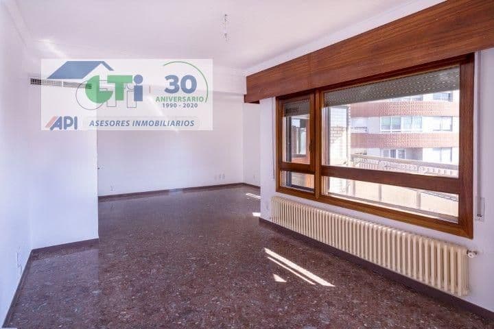 Apartment for sale in Zaragoza, Spain - Image 9