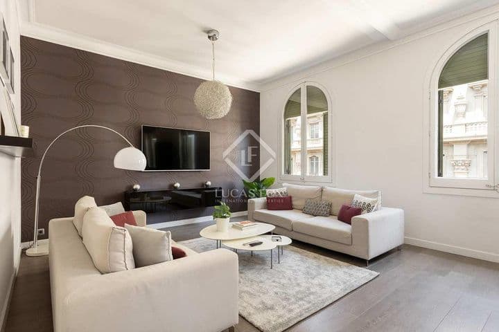 3 bedrooms apartment for rent in Barcelona, Spain - Image 3