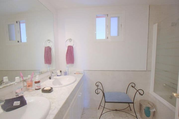 3 bedrooms house for sale in La Duquesa, Spain - Image 11