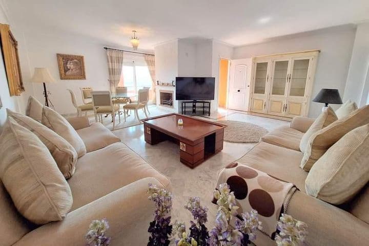 3 bedrooms house for sale in La Duquesa, Spain - Image 3