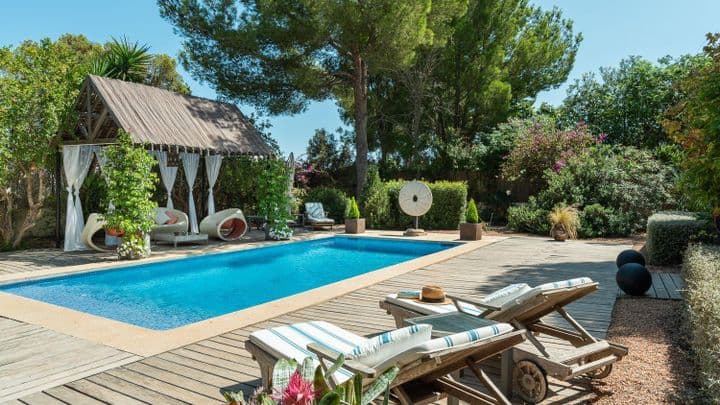 4 bedrooms house for sale in Calvia, Spain