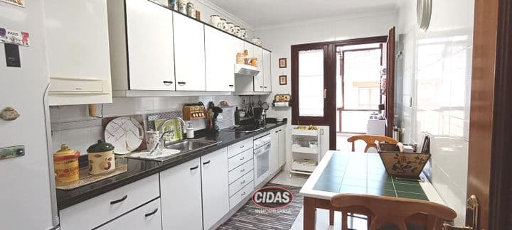 1 bedroom apartment for sale in Oviedo, Spain - Image 3