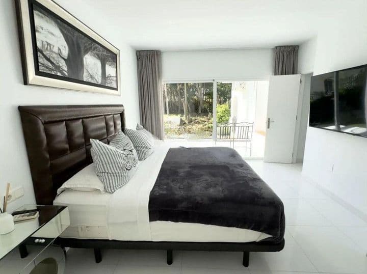 3 bedrooms apartment for rent in Puerto Banus, Spain - Image 4