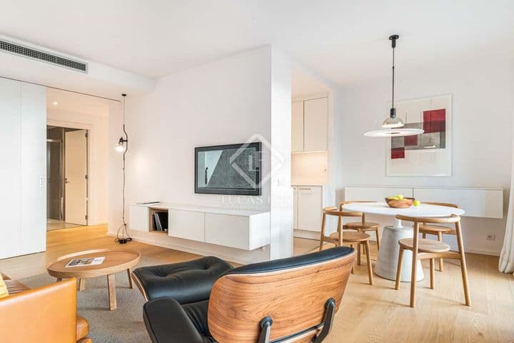 3 bedrooms apartment for rent in Barcelona, Spain - Image 9