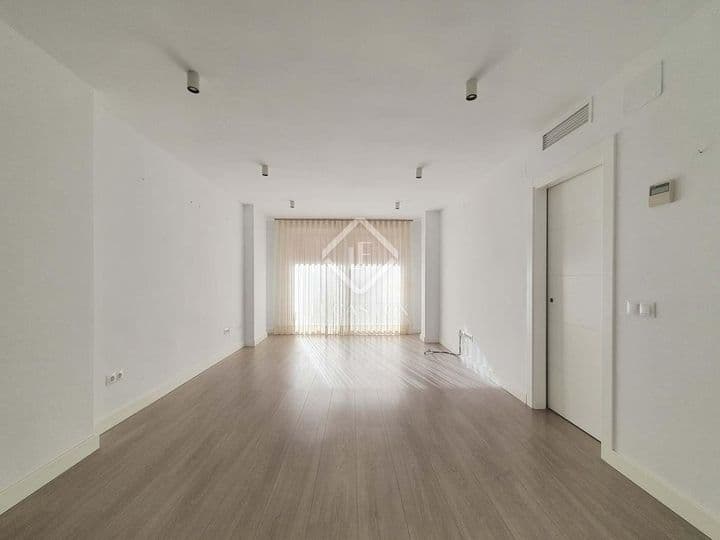 3 bedrooms apartment for rent in Malaga, Spain - Image 3